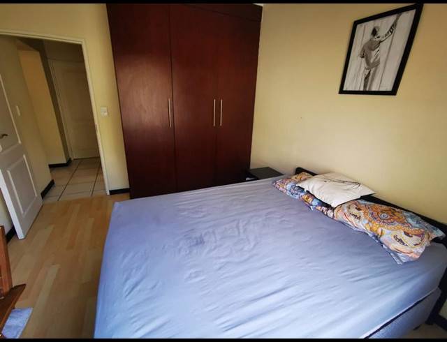 2 BEDROOM APARTMENT FOR SALE IN SUNNINGHILL